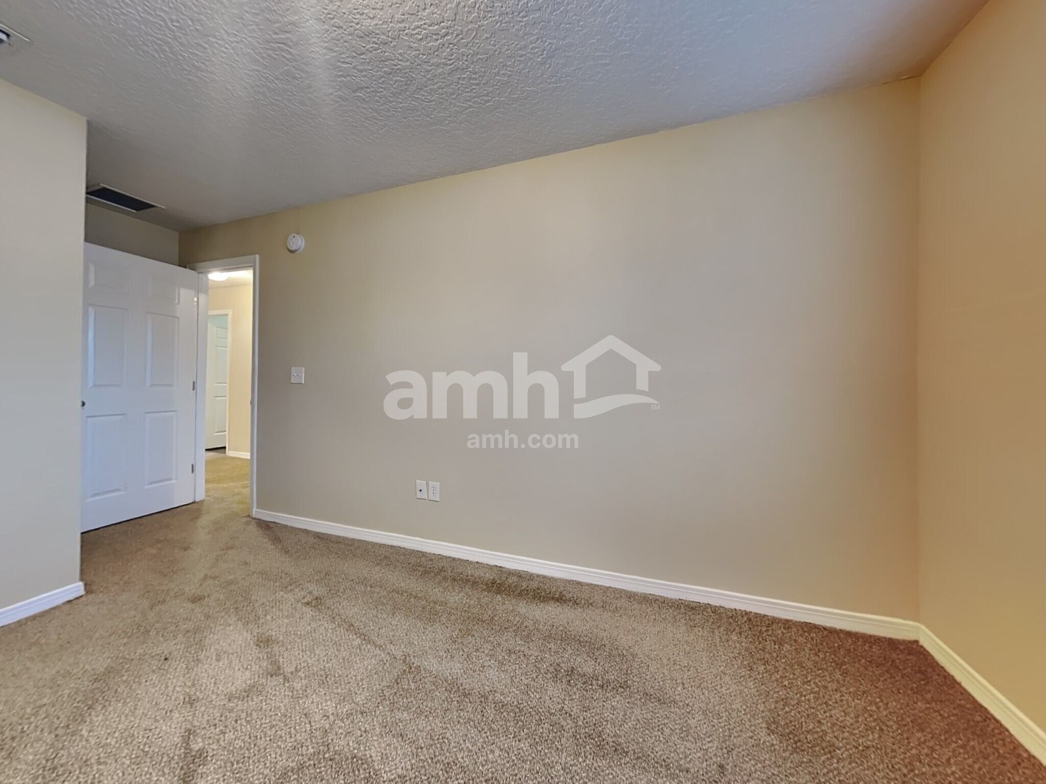 Building Photo - 7652 Vandalay Dr