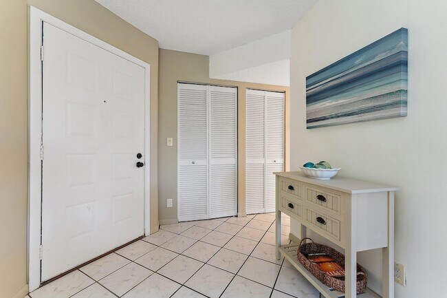 Building Photo - 1605 S US Hwy 1