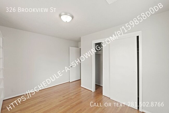 Building Photo - 326 Brookview St