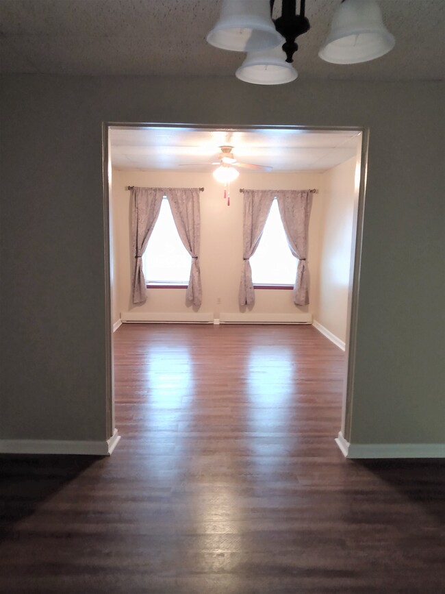 Living Room, wood floors - 106 17th St