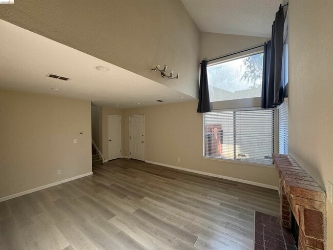 Building Photo - 239 Almondtree Ln