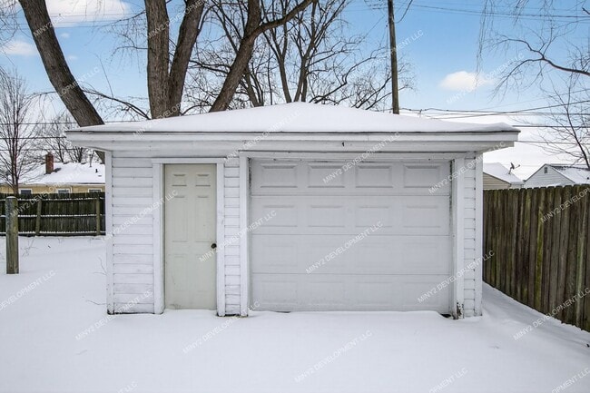 Building Photo - Be the First to live in this Brand New 3BR Ranch with Central Air