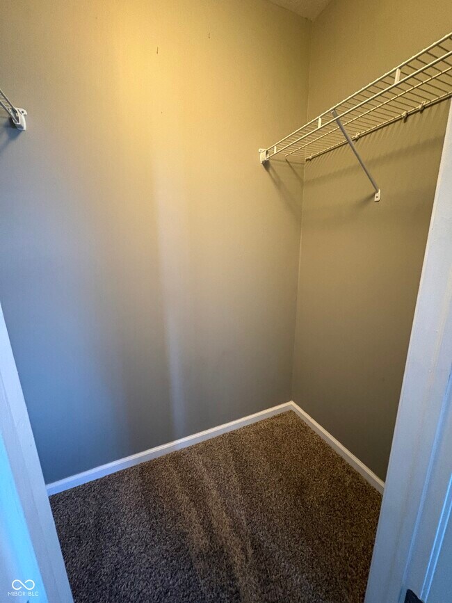 Building Photo - 5318 Wood Hollow Dr