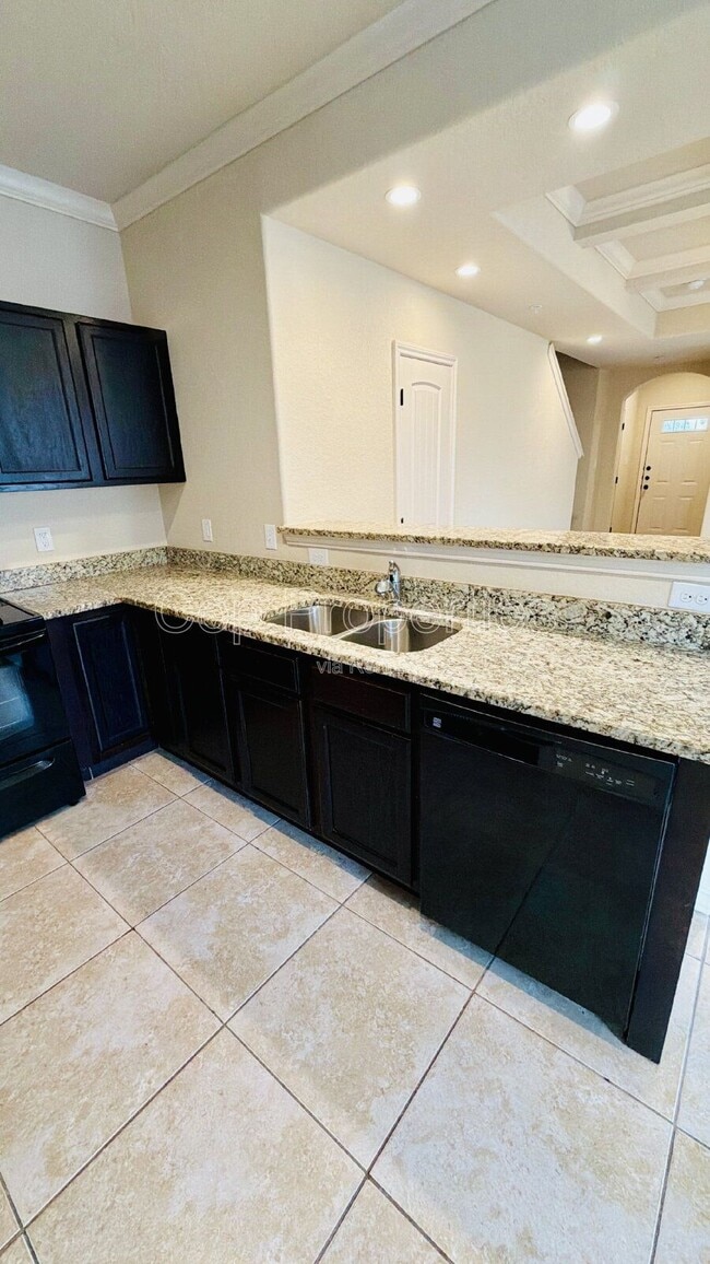 Building Photo - 7010 Micayla Cv