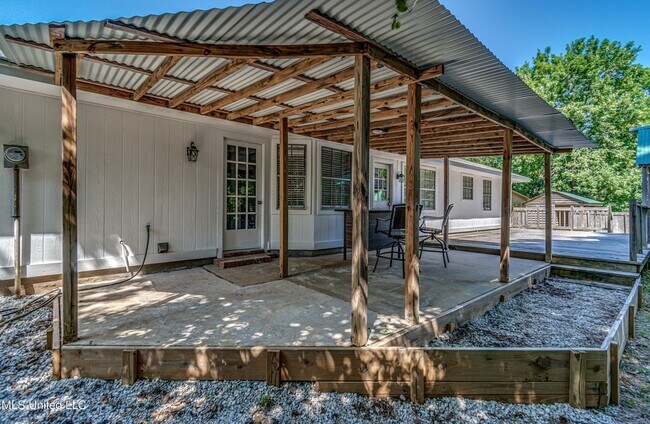 Building Photo - 348 Durham Ct