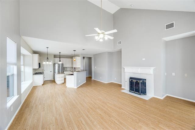 Building Photo - 300 Parkhurst Ln