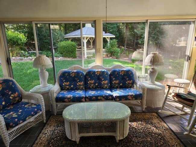 Building Photo - 1181 Lake Shore Cir