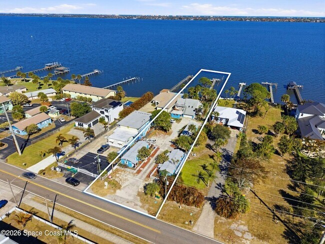 Building Photo - 2179 Pineapple Ave