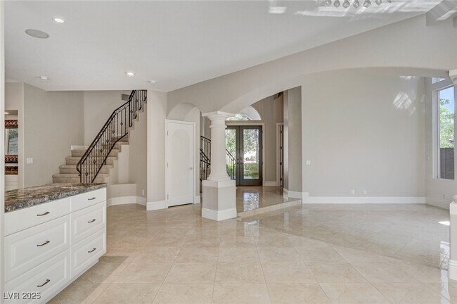 Building Photo - 9813 Edgeview Pl