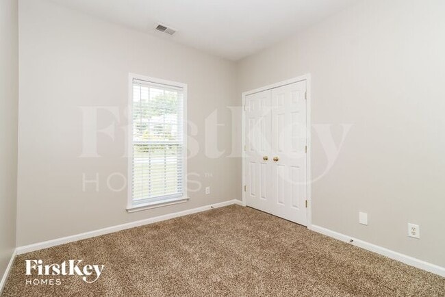 Building Photo - 103 Tilton Dr