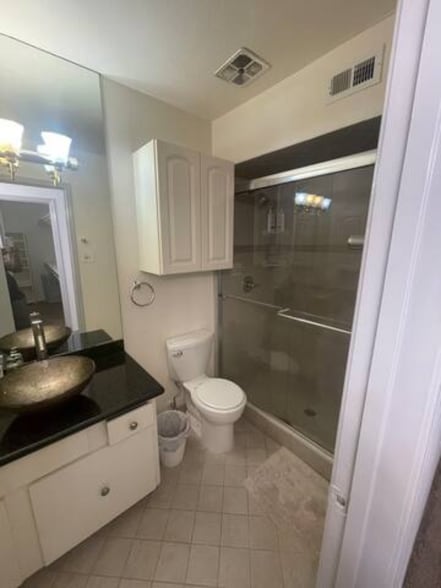 Master Bathroom - 361 N Post Oak Ln