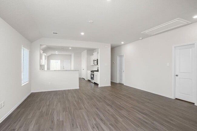 Building Photo - 3302 Yellow Rose Dr