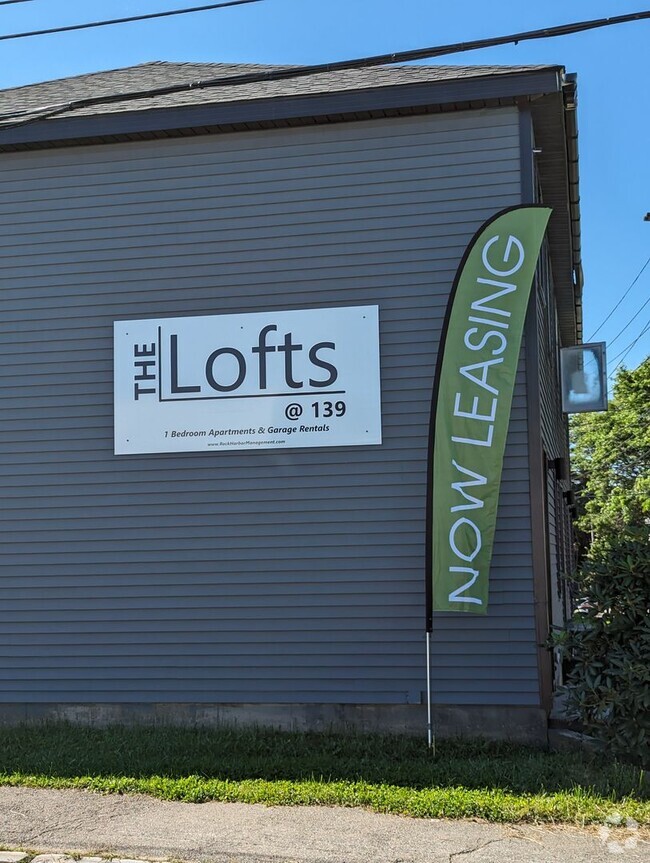 Building Photo - The Lofts @ 139