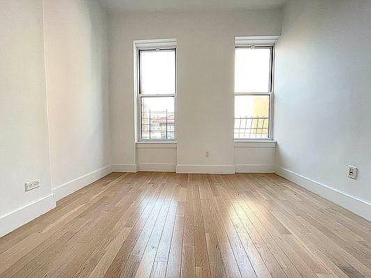 Building Photo - 3 bedroom in New York NY 10035