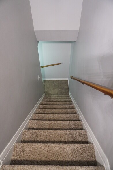 Building Photo - 25 Patricks Ct