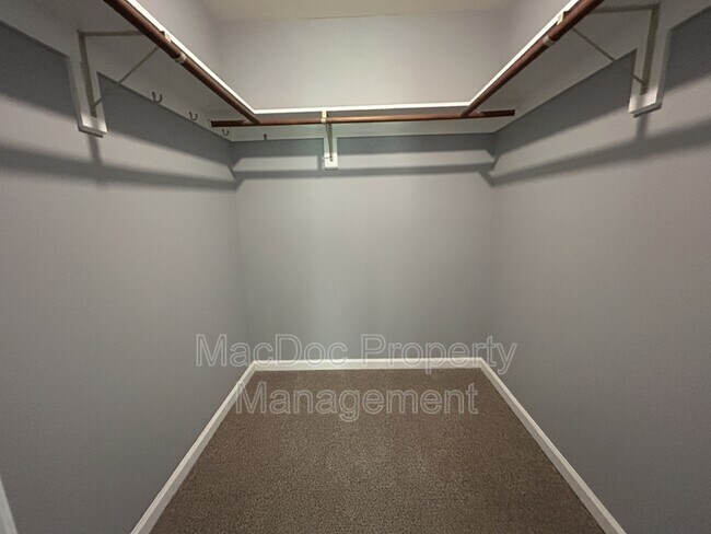 Building Photo - 1907 White Lake Dr