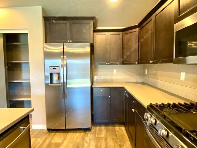 Building Photo - Charming 3-Bedroom, 2-Bath NW Redmond Home