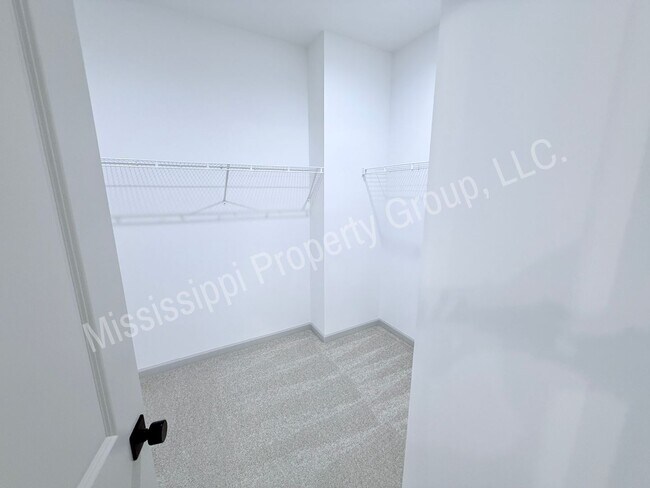 Building Photo - 4BR/3BA For Rent