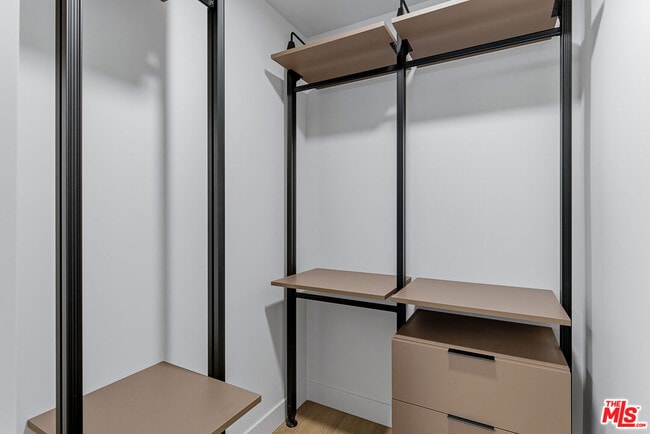 Building Photo - 10601 Washington Blvd