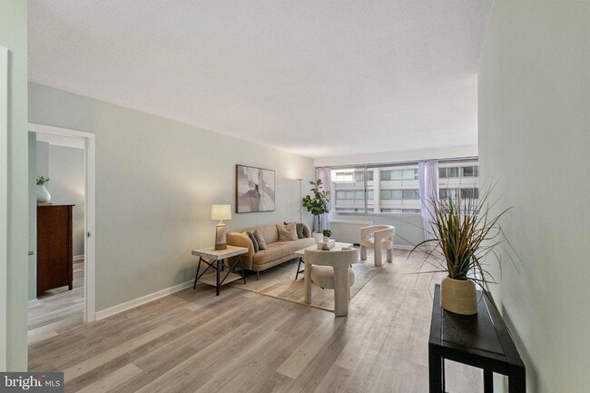 Building Photo - 4515 Willard Ave