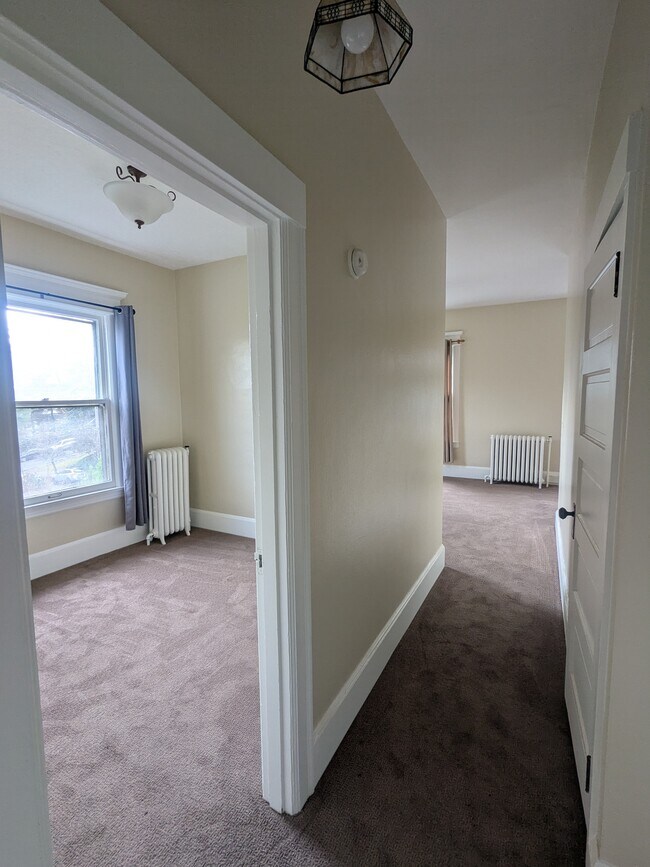 Bedroom/Hall to Living Room - 1435 SW Harrison St