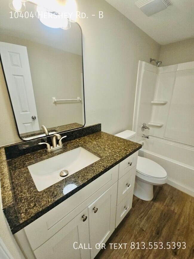 Building Photo - 10404 Hershey Rd