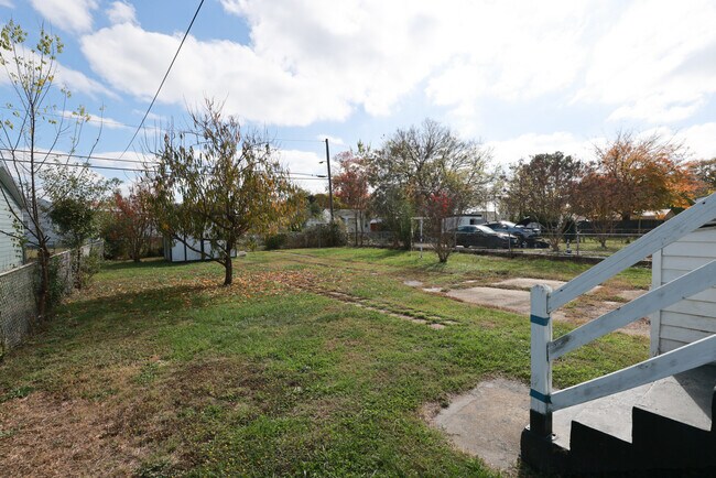 Building Photo - 1507 N 30th St