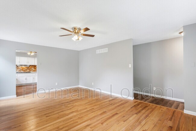 Building Photo - 11866 Colby Chase Rd