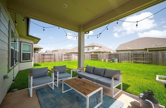 Building Photo - 1123 Vine House Dr