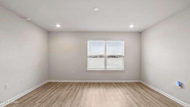 Building Photo - 6488 Slabinski Ln