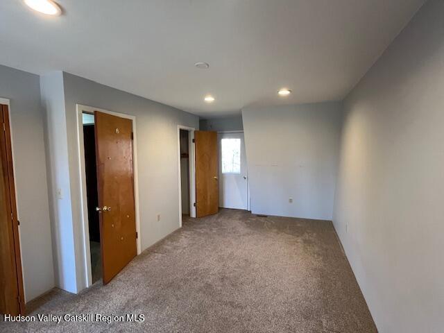 Building Photo - 490 Glasco Turnpike