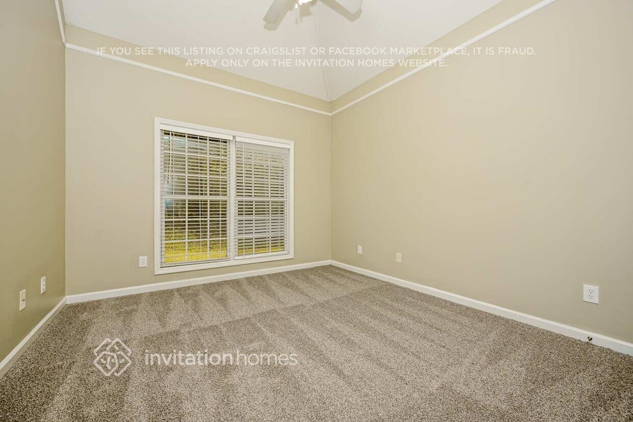 Building Photo - 55 Blue Grass Ct