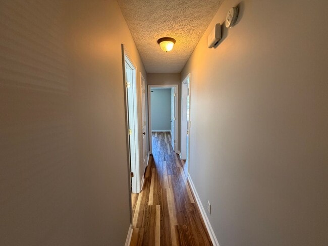 Building Photo - Nice 3 BR 2 Bath Available Now in Murfreesboro!