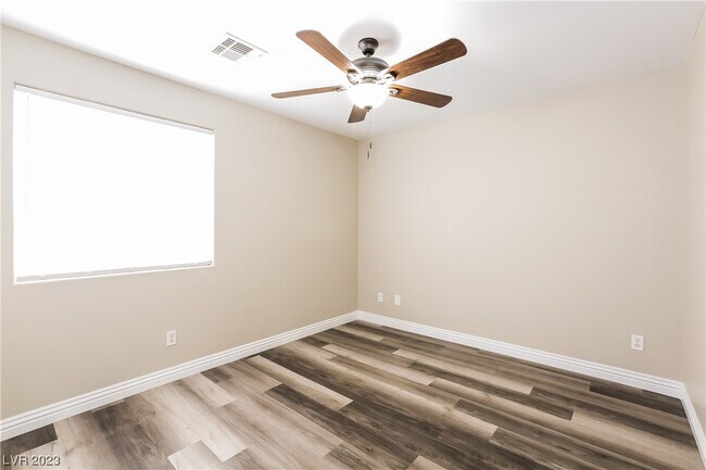 Building Photo - 10525 Silver Cholla Ct