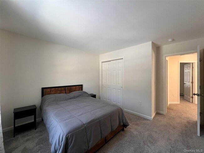 Building Photo - 26 Summit Dr