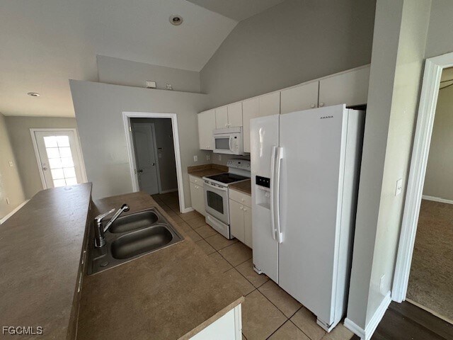 Building Photo - 2132 Chiquita Blvd N