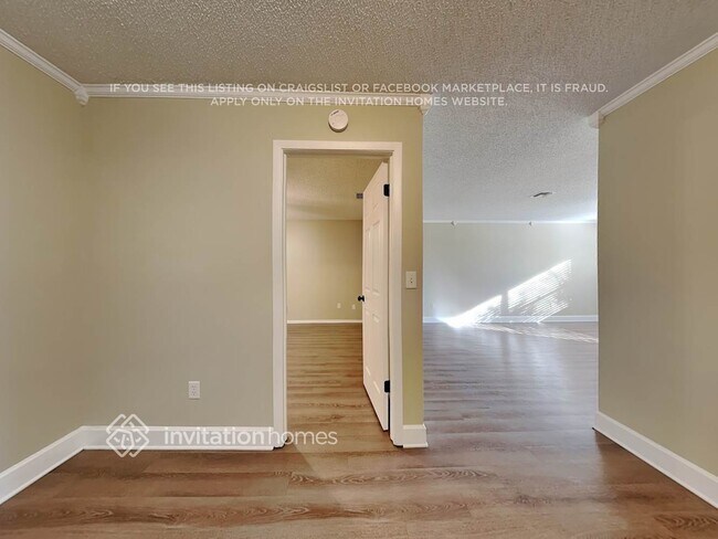 Building Photo - 760 Brookside Rd