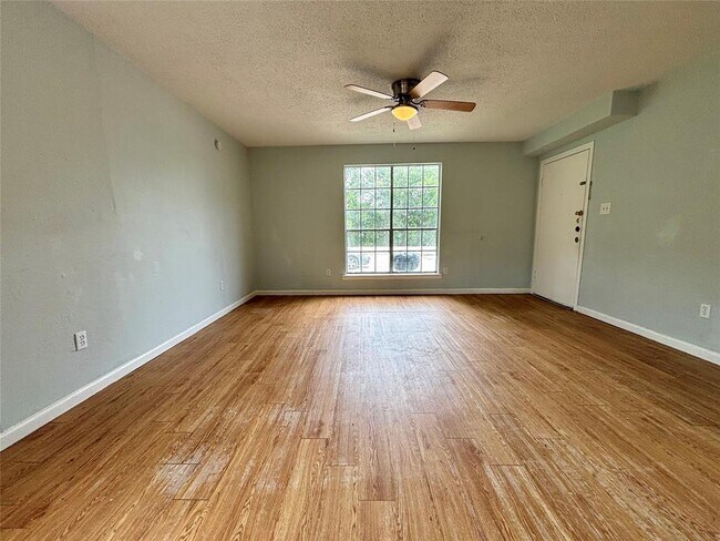Building Photo - 607 Reed Ave