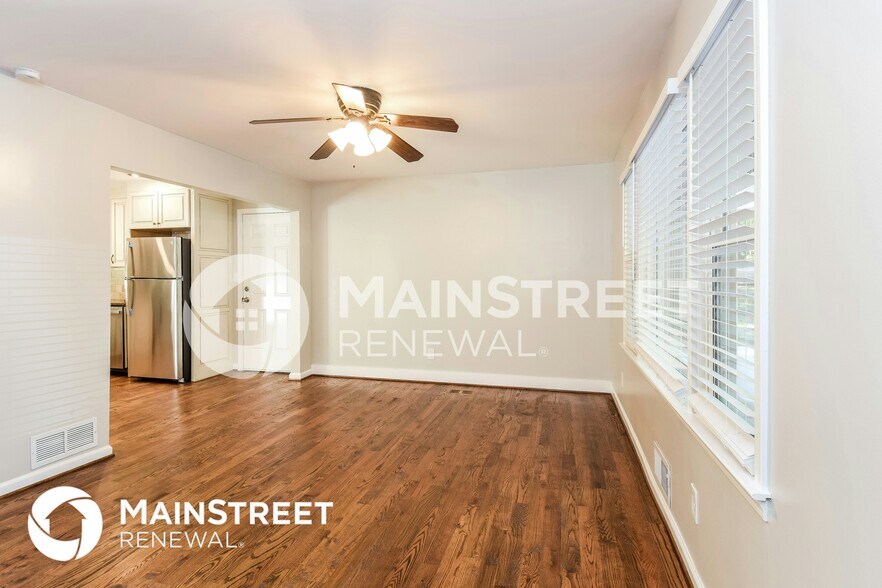 Building Photo - 6265 E Shore Cir