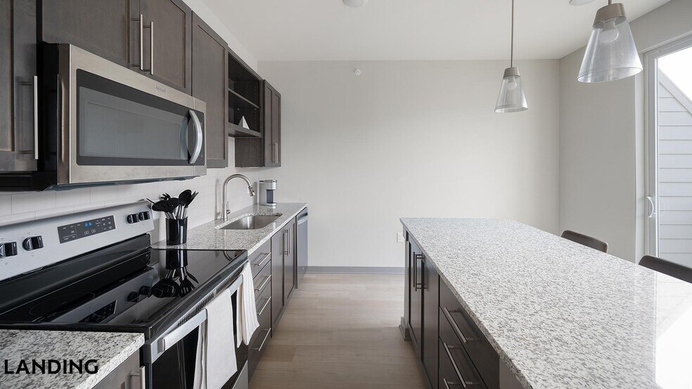 Building Photo - 1801 Meridian St