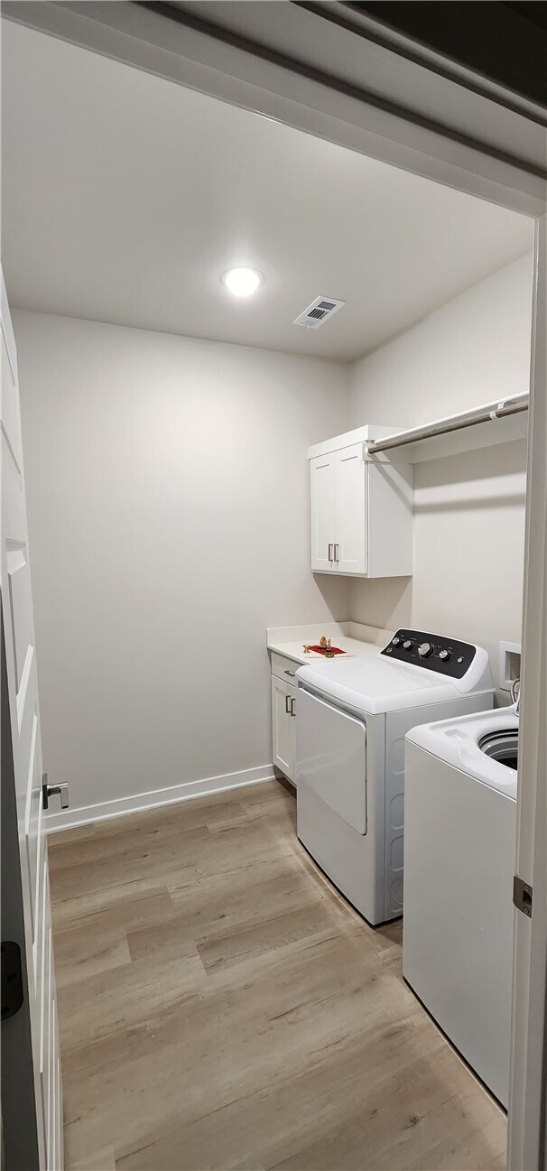 Building Photo - 5301 SW Firethorn Ln