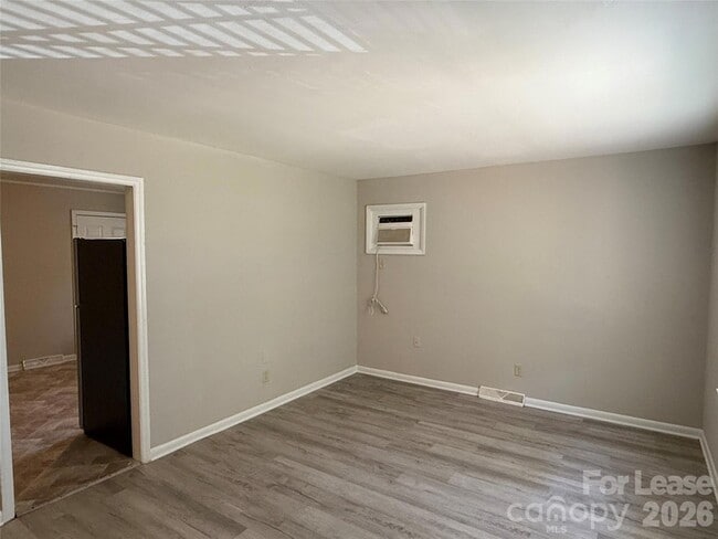 Building Photo - 524 Echodale Dr