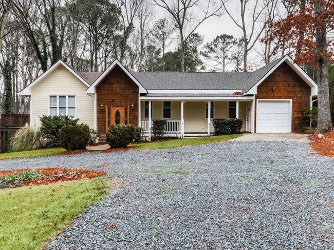 Primary Photo - Lake Allatoona Victoria Cottages