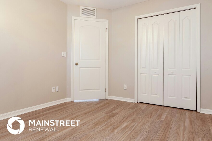 Building Photo - 308 NW 18th Ave