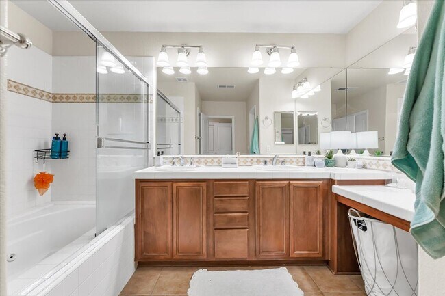 Building Photo - 7604 Stone Bluff Way