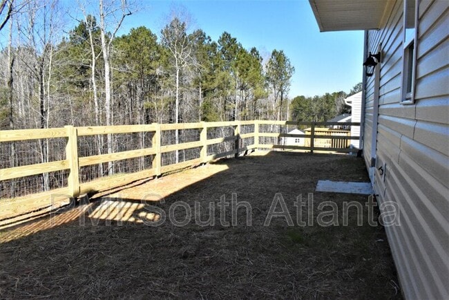 Building Photo - 143 Misty Grove Ln