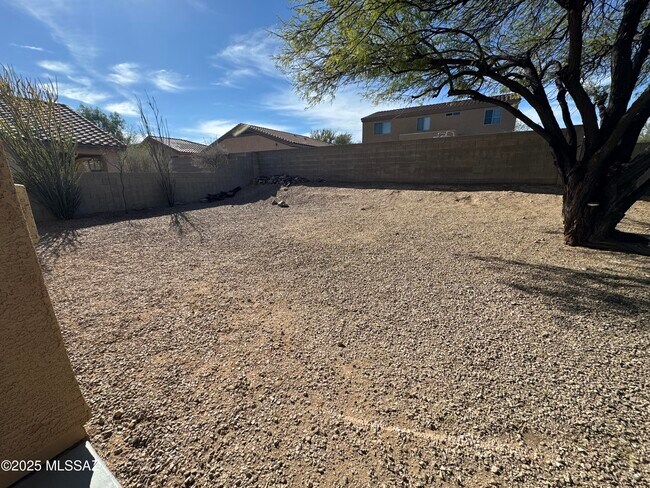 Building Photo - 6590 E Cooperstown Dr