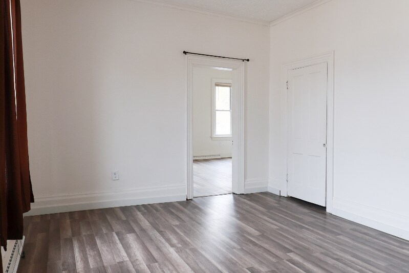 Building Photo - 1301 8th Ave