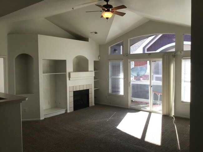 Building Photo - Large 2 bed, 2 bath condo for rent near Anschutz Medical Center
