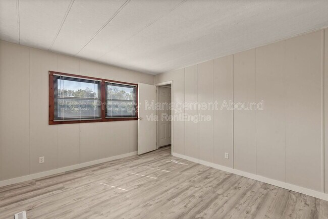 Building Photo - 4608 E 472 Rd